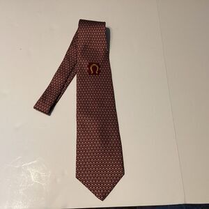 carre the European look berkley cravats horse shoe neck tie